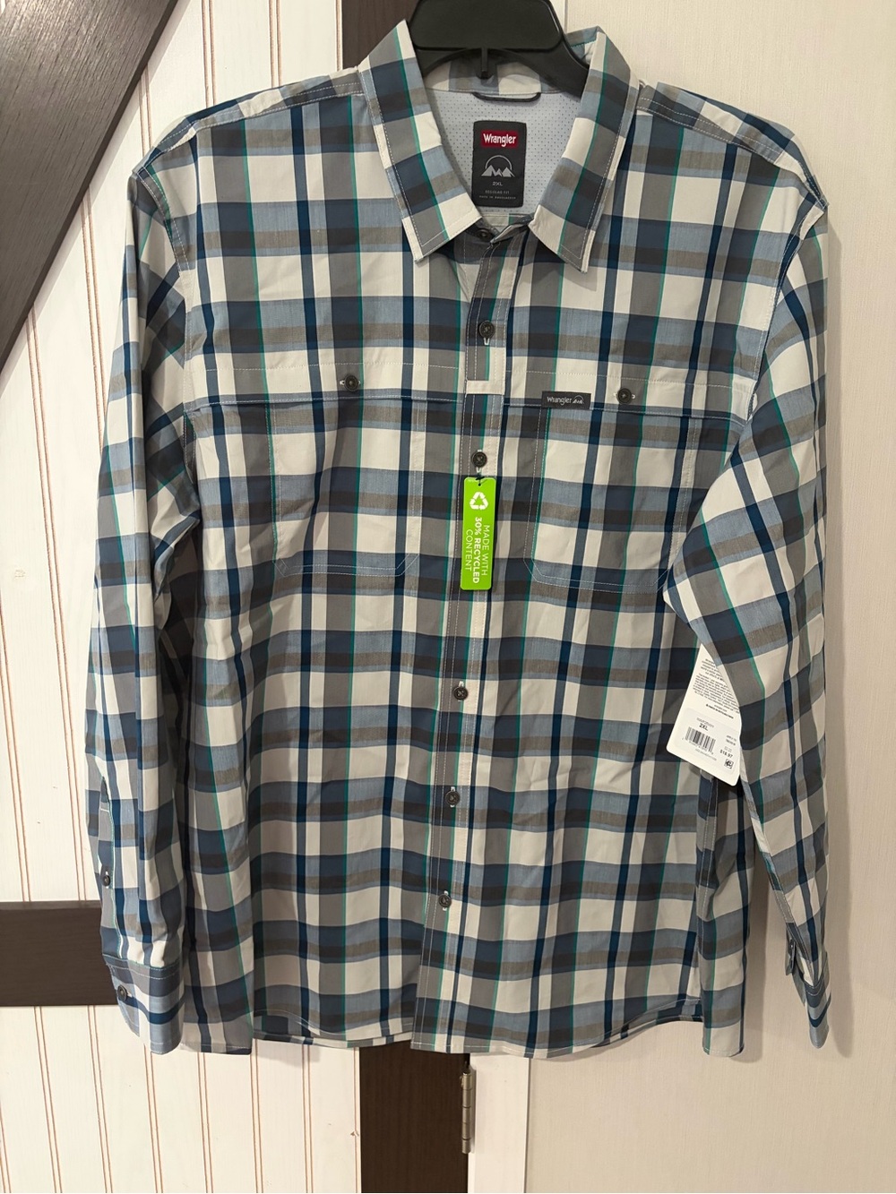 Wrangler Men's Blue, Gray & Teal Plaid Button-Down Shirt